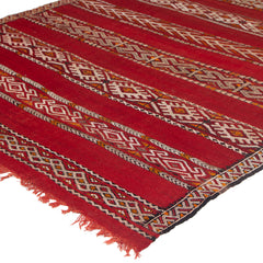 5'7" x 9'1" Moroccan Zemour Kilim