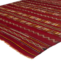 5'10" x 9'10" Moroccan Zemour Kilim