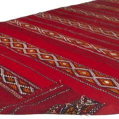 5'7" x 9'4" Moroccan Zemour Kilim
