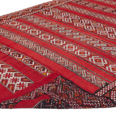 5'5" x 10'7" Moroccan Zemour Kilim