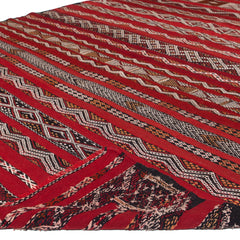 6'1" x 9'11" Moroccan Zemour Kilim