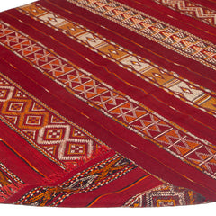 5'8" x 10'8" Moroccan Zemour Kilim