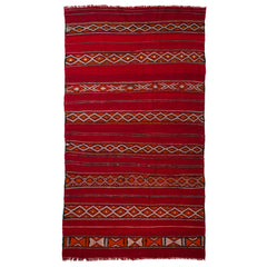 5'7" x 9'4"  Moroccan Zemour Kilim