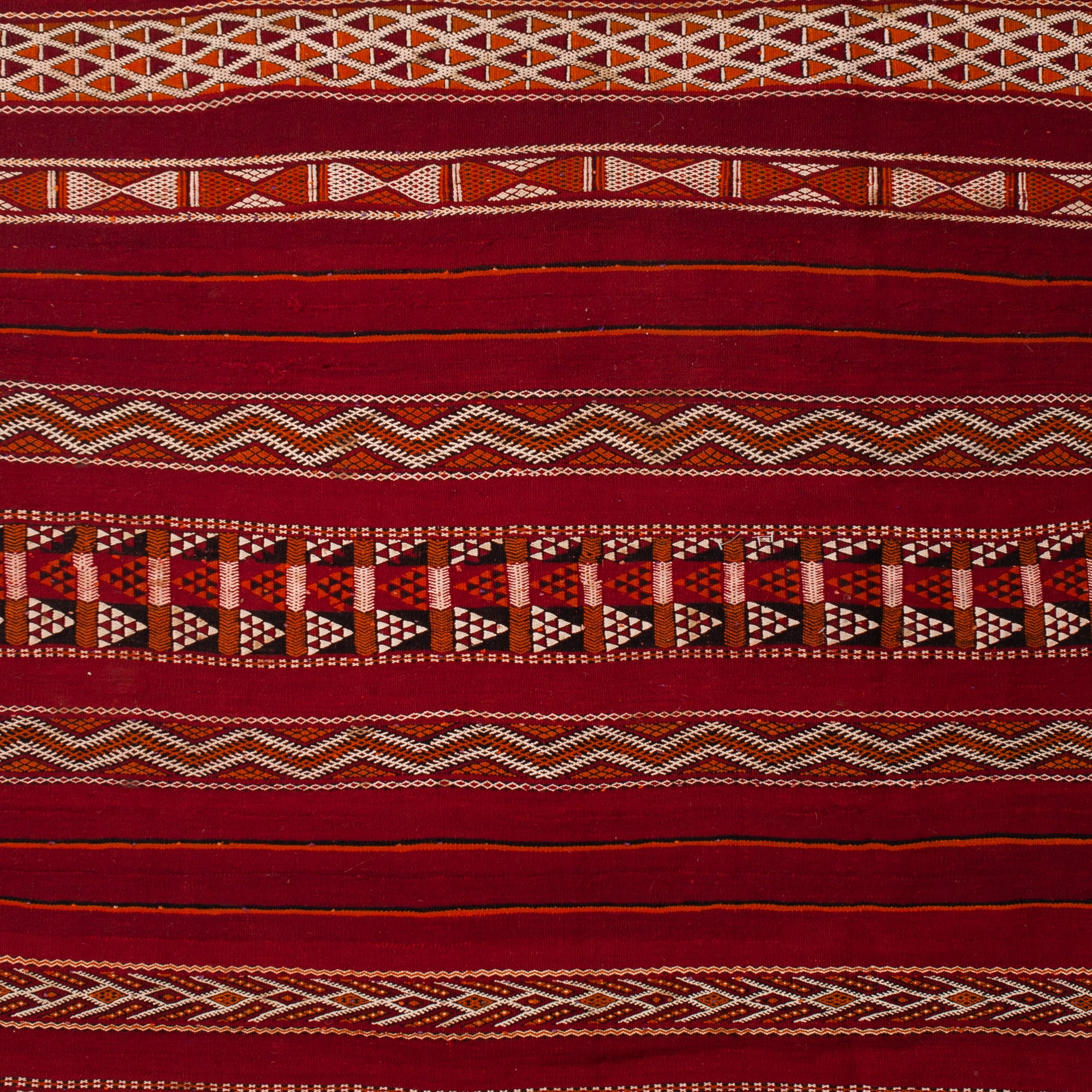 5'3" x 9'4"  Moroccan Zemour Kilim