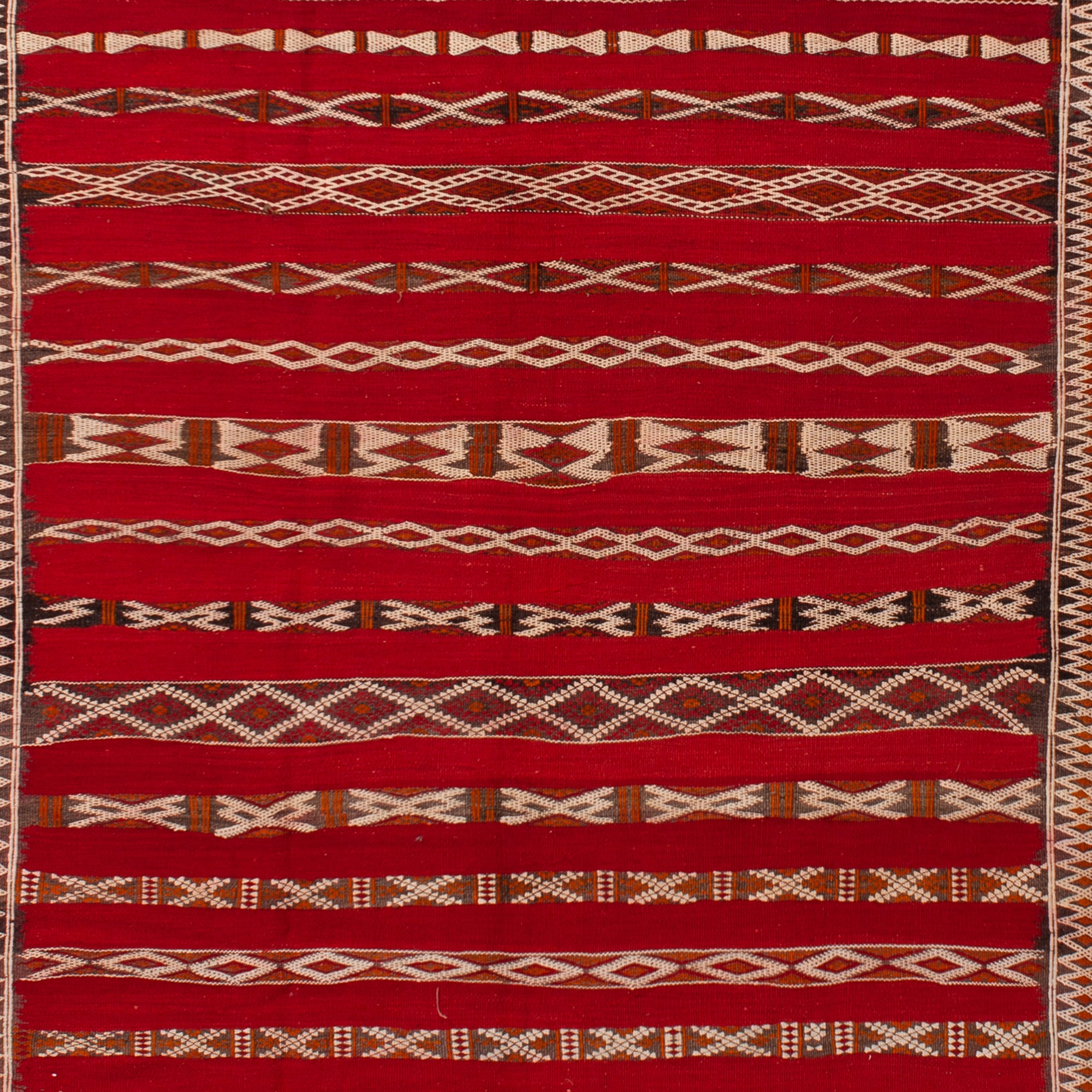 4'11" x 9'4"  Moroccan Zemour Kilim