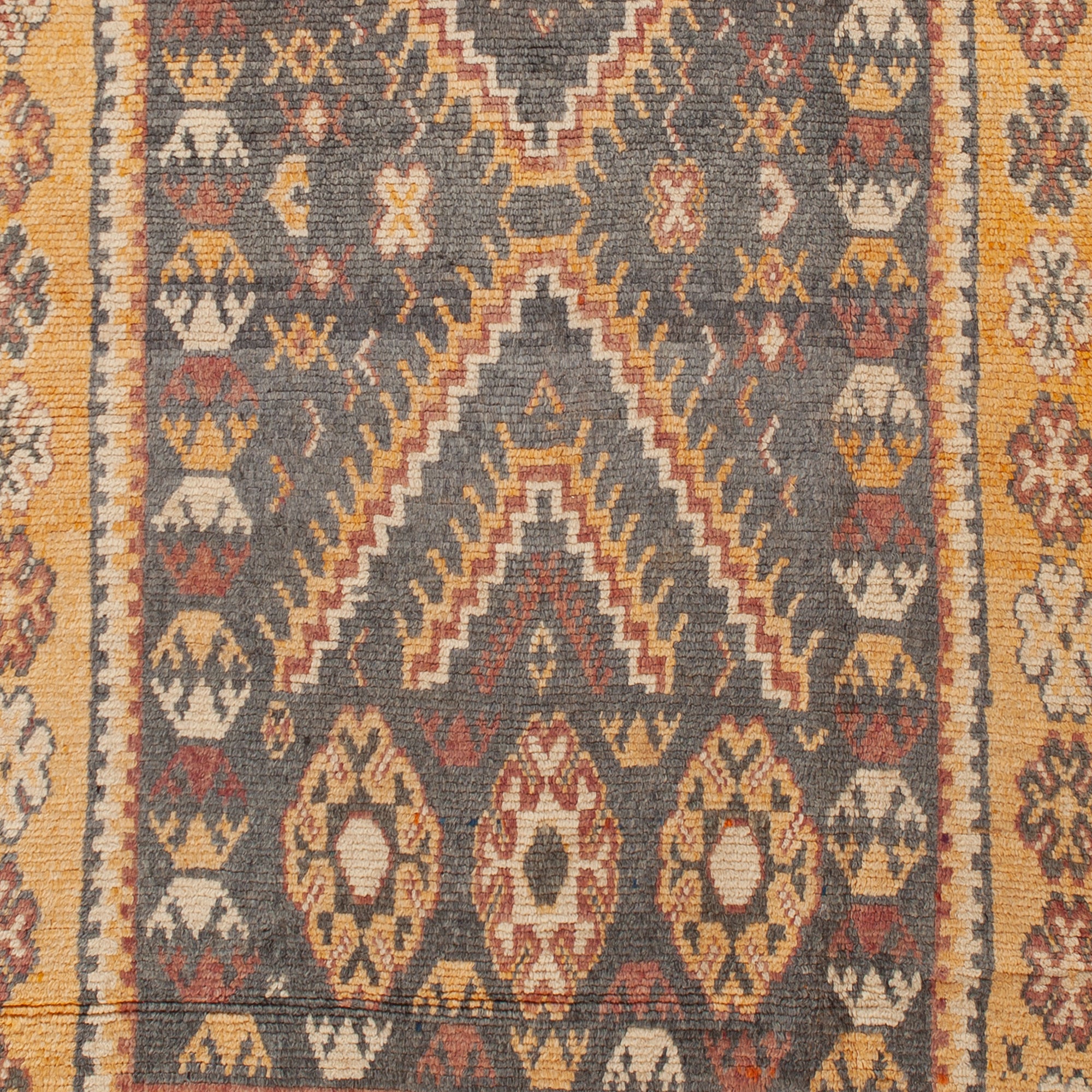 4'9" x 9'7"  Vintage Moroccan