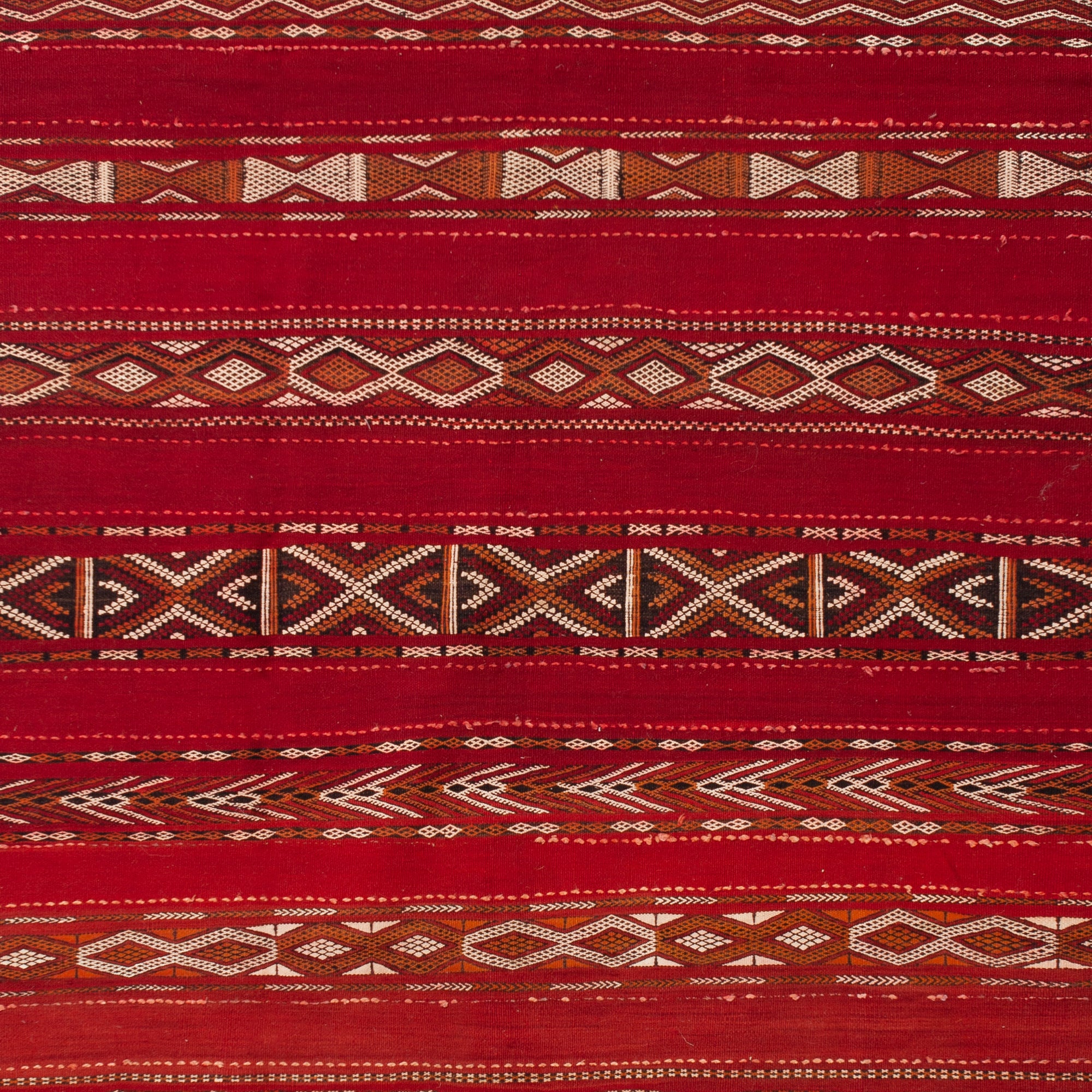 5'6" x 10'2"  Moroccan Zemour Kilim