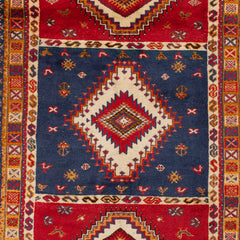 4'10" x 7'10"  Vintage Moroccan