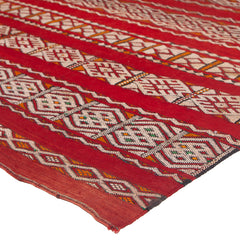 5'5" x 11'1" Moroccan Zemour Kilim