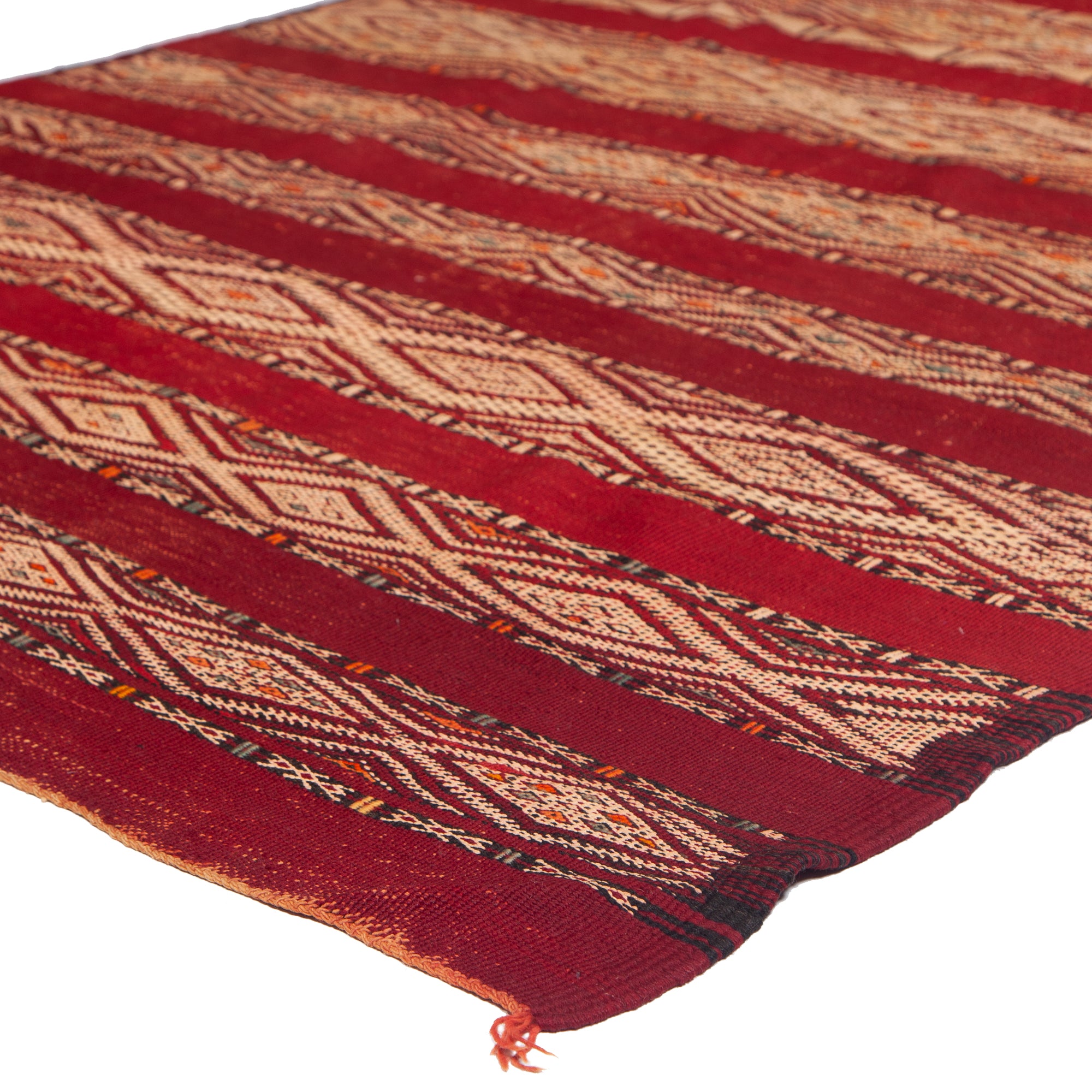 4'11" x 9'7"  Moroccan Zemour Kilim