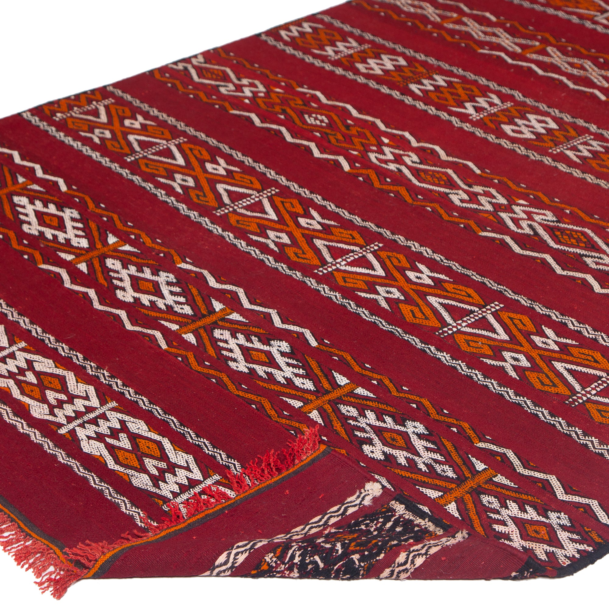 5'5" x 10'6"  Moroccan Zemour Kilim