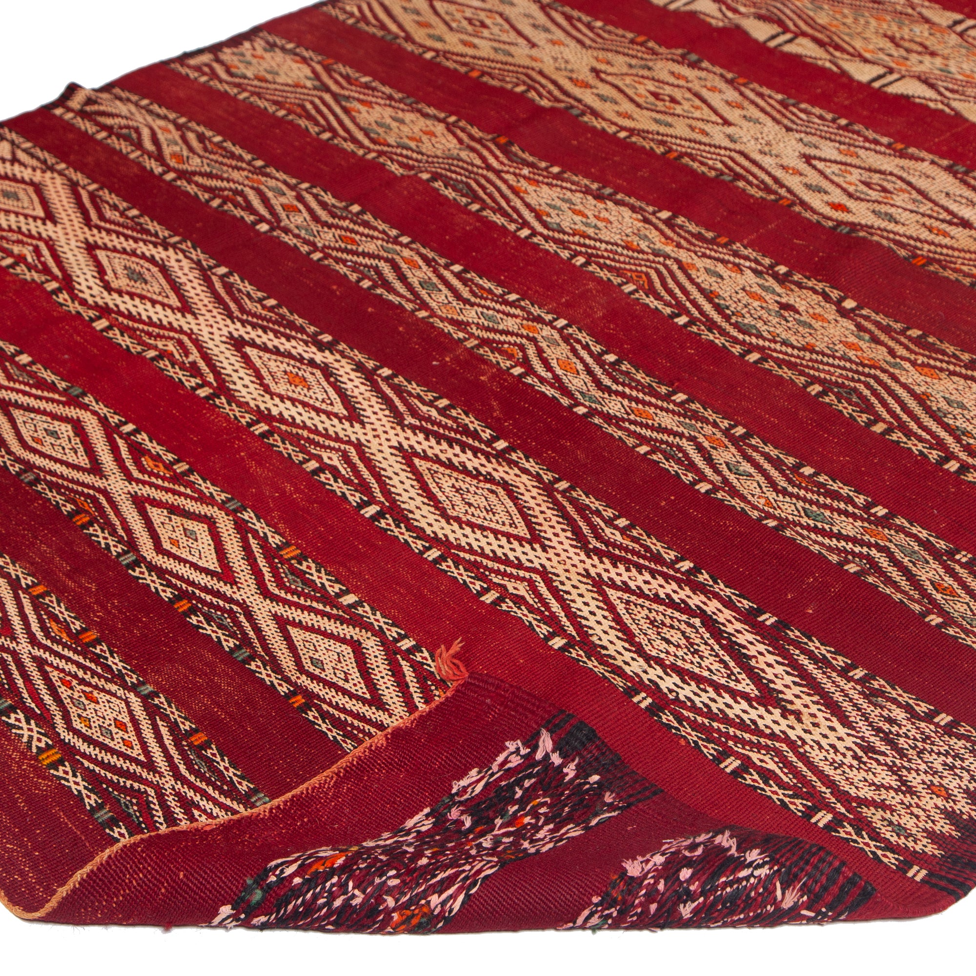 4'11" x 9'7"  Moroccan Zemour Kilim