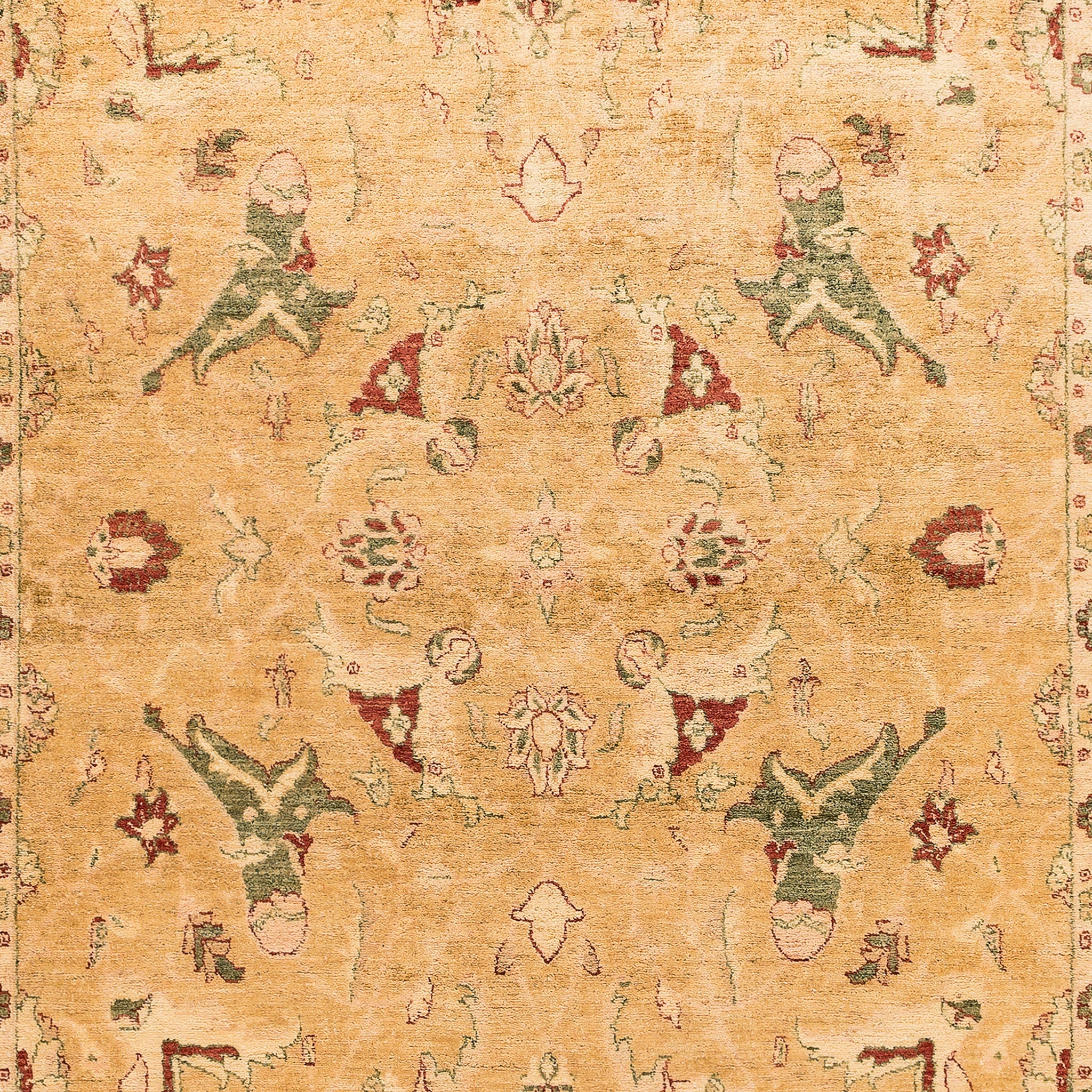 Tabriz Rug (5.6 x 10.1)ft