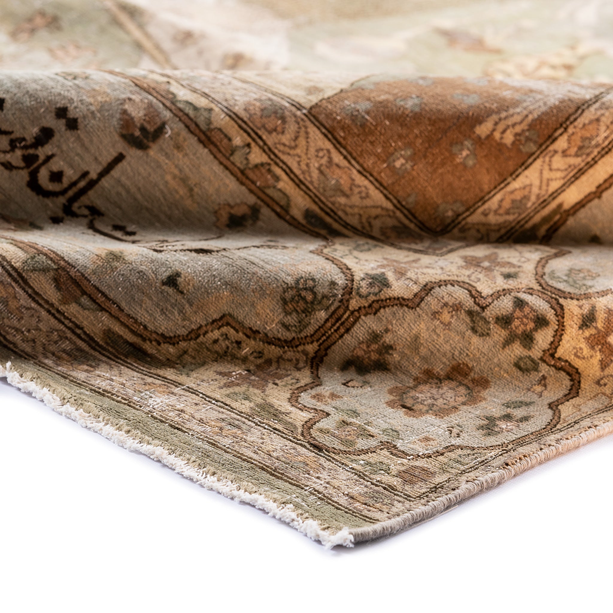Pictorial Rug (4.4 x 8.4)ft