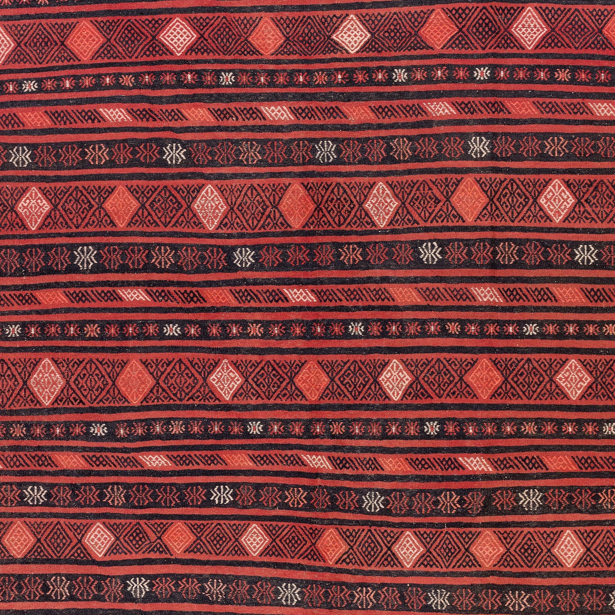 Golbarjasta Kilim (6.4 x 9.8)ft