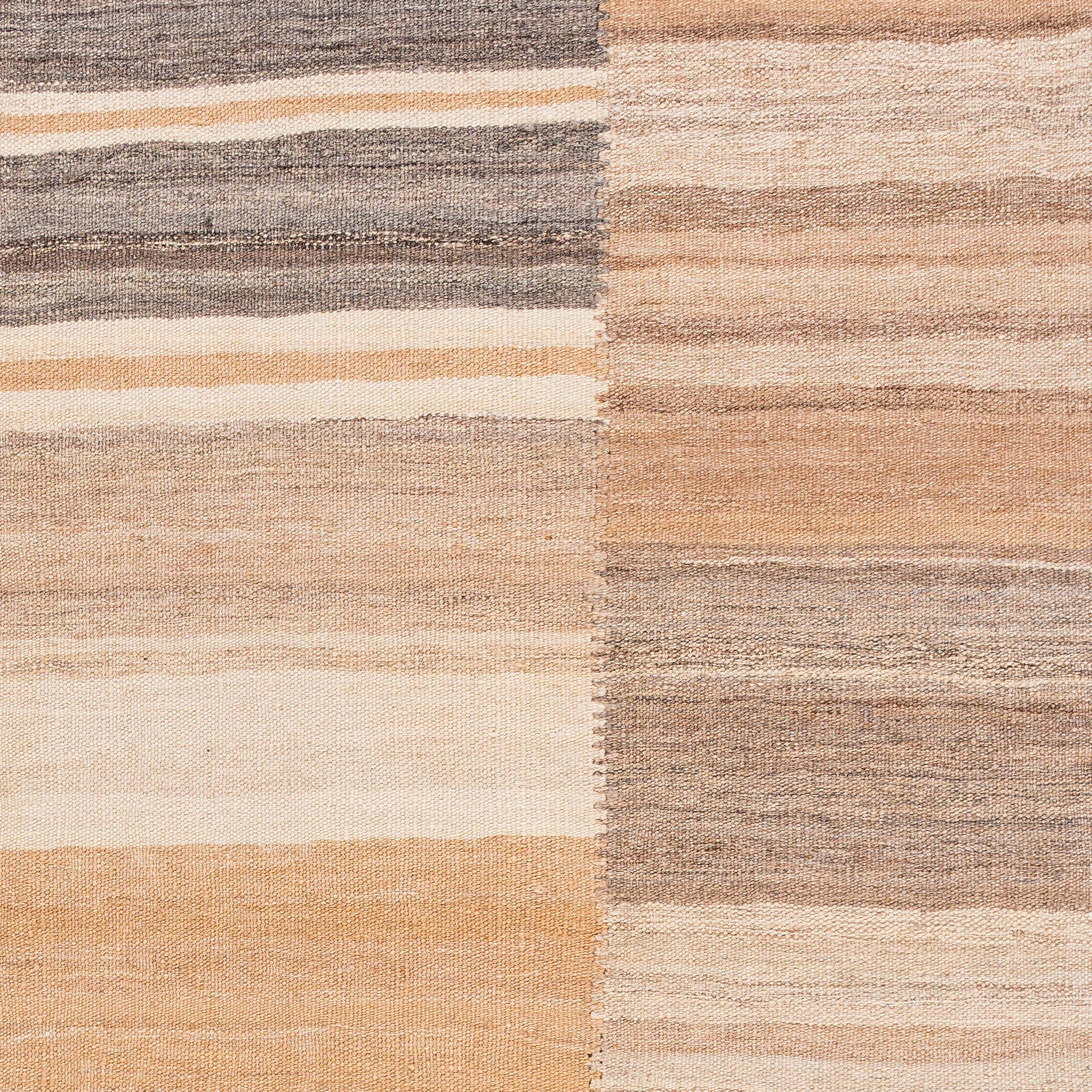 Golbarjasta Kilim (2.8 x 4.2)ft