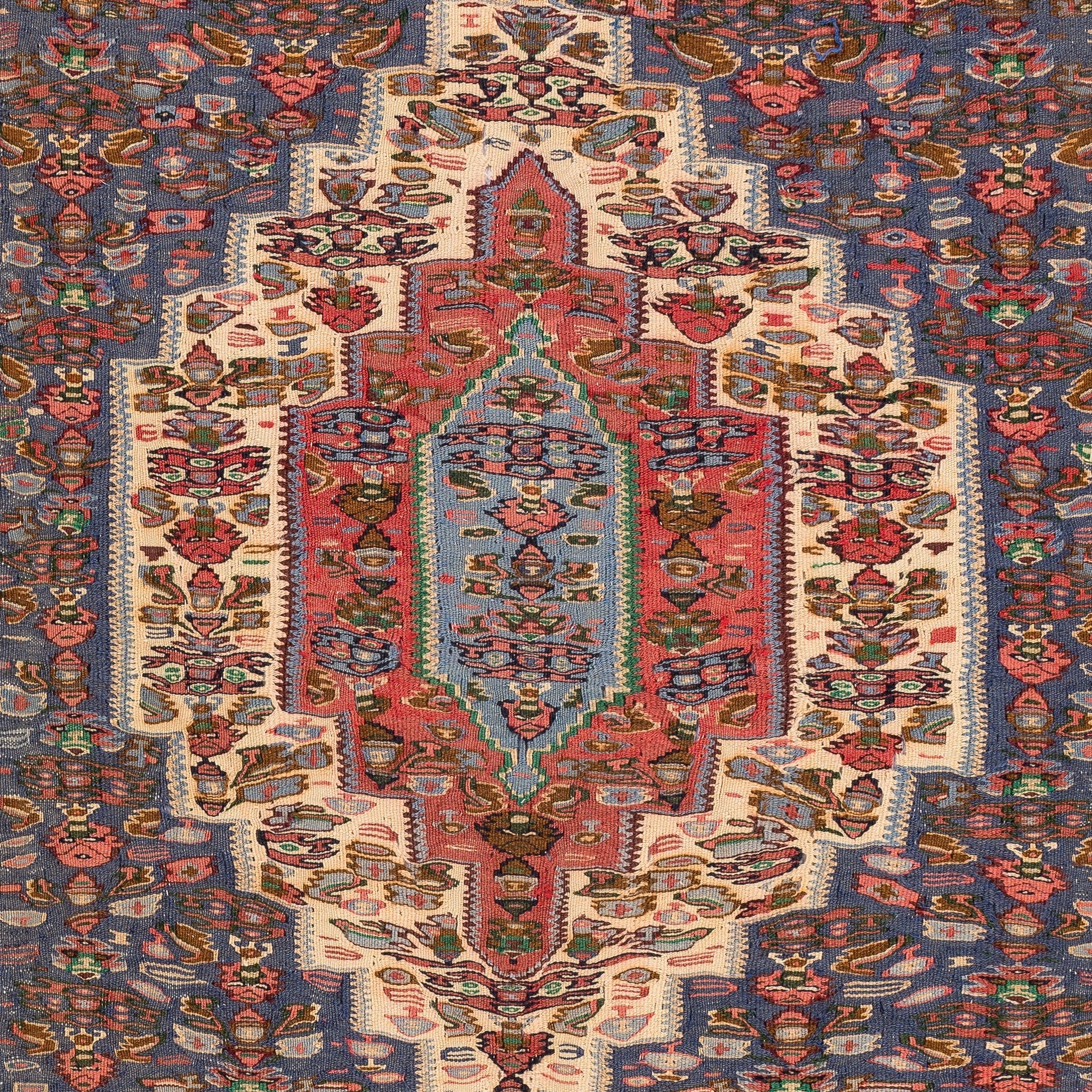Senneh Kilim (3.9 x 4.5)ft