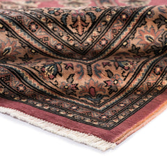 Uzbek (4.9 x 6.5)ft